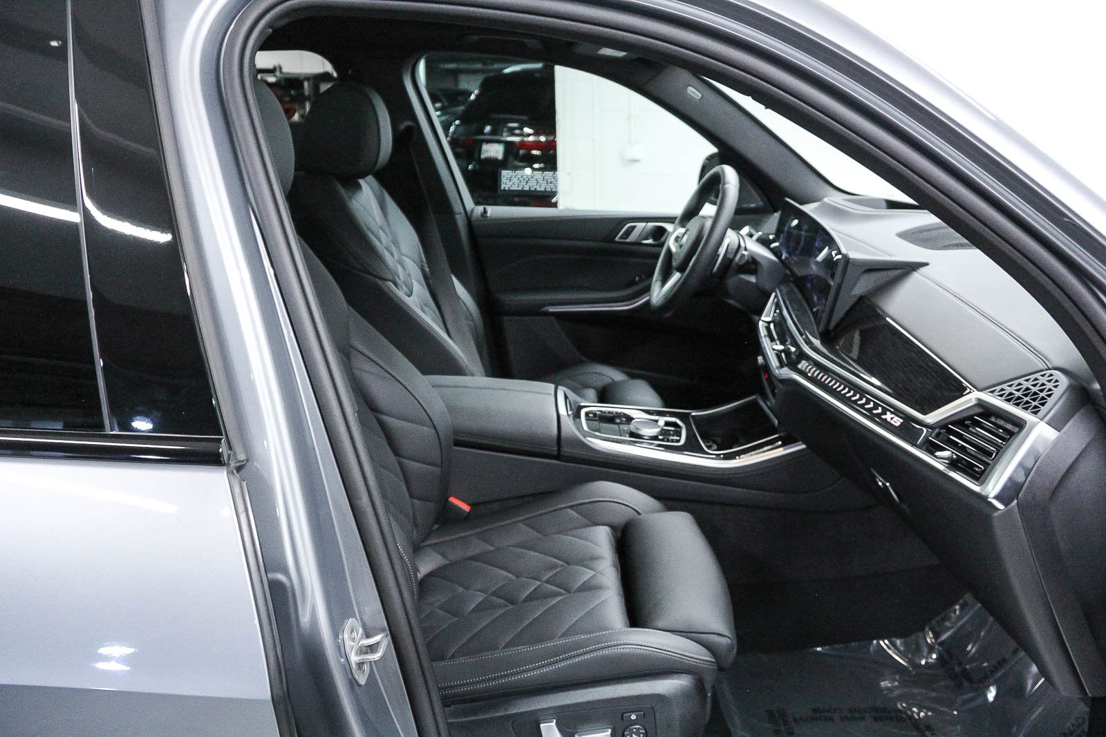 Certified 2024 BMW X5 sDrive40i w/ M Sport Package image 18