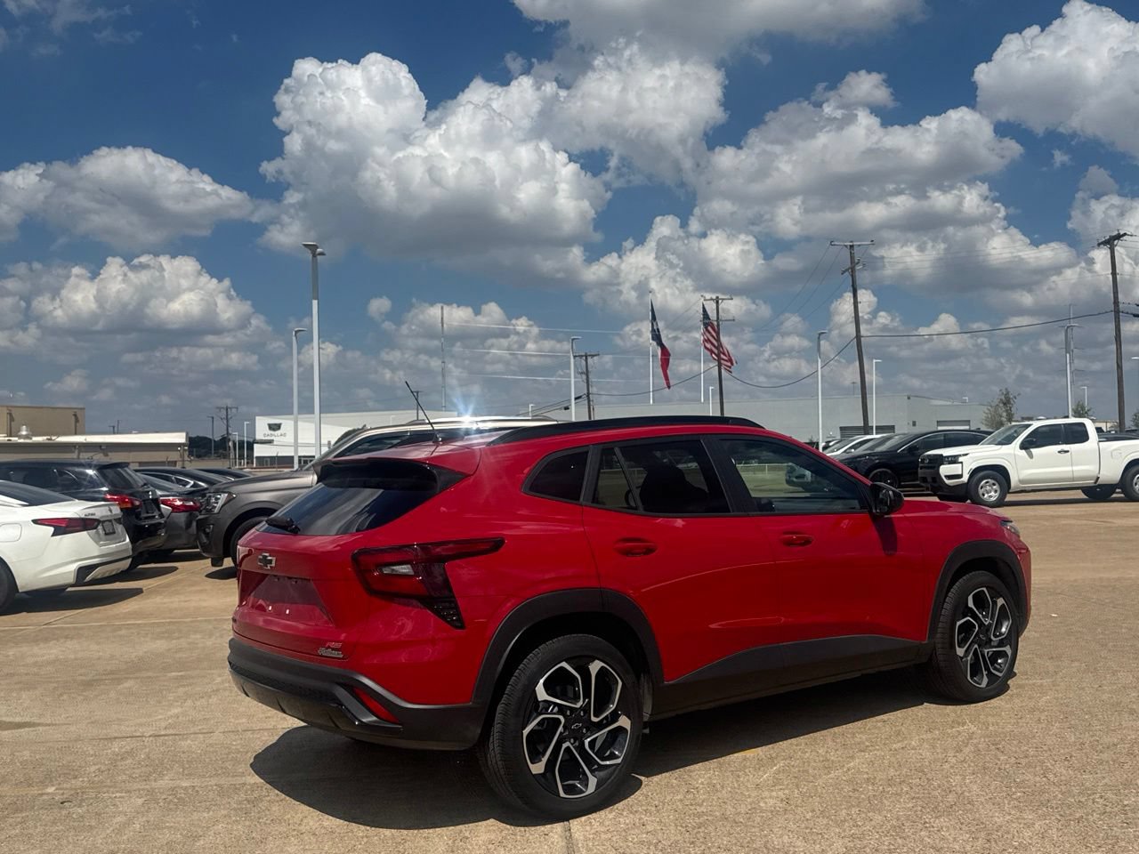 Used 2026 Chevrolet Trax RS w/ Sunroof Package FWD image 27