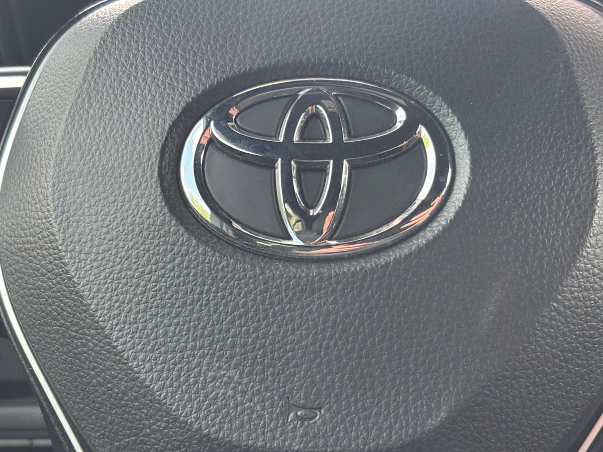 Used 2024 Toyota Corolla SE FWD image 12
