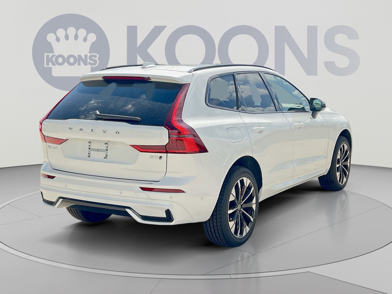 New 2026 Volvo XC60 B5 Plus w/ Protection Package Premier AWD/4WD image 14