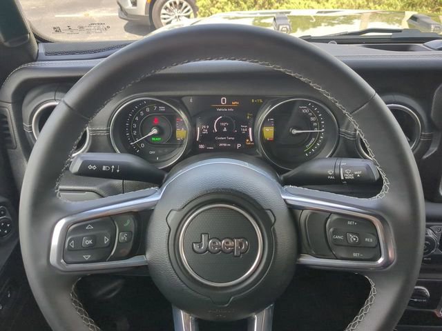 Used 2023 Jeep Wrangler Unlimited Sahara AWD/4WD image 29