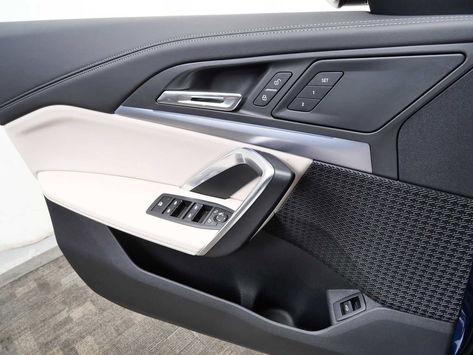 Used 2025 BMW X1 xDrive28i w/ Convenience Package image 31