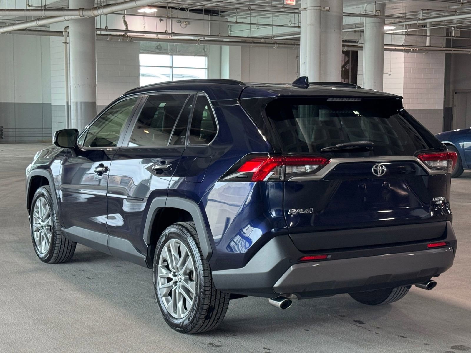 Used 2021 Toyota RAV4 Limited w/ Limited Grade Weather Package AWD/4WD image 7