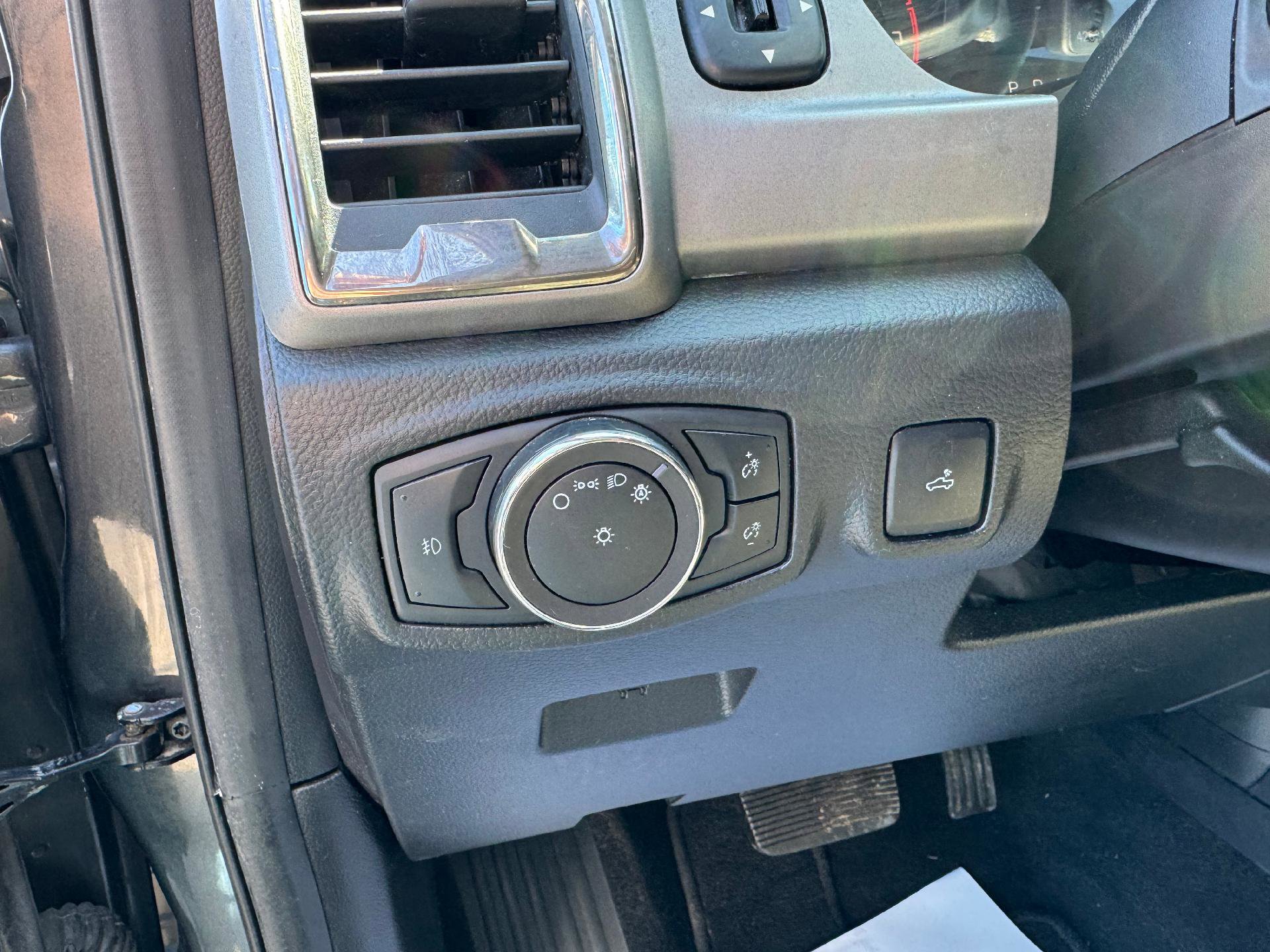 Used 2019 Ford Ranger XLT w/ Equipment Group 301A Mid AWD/4WD image 24