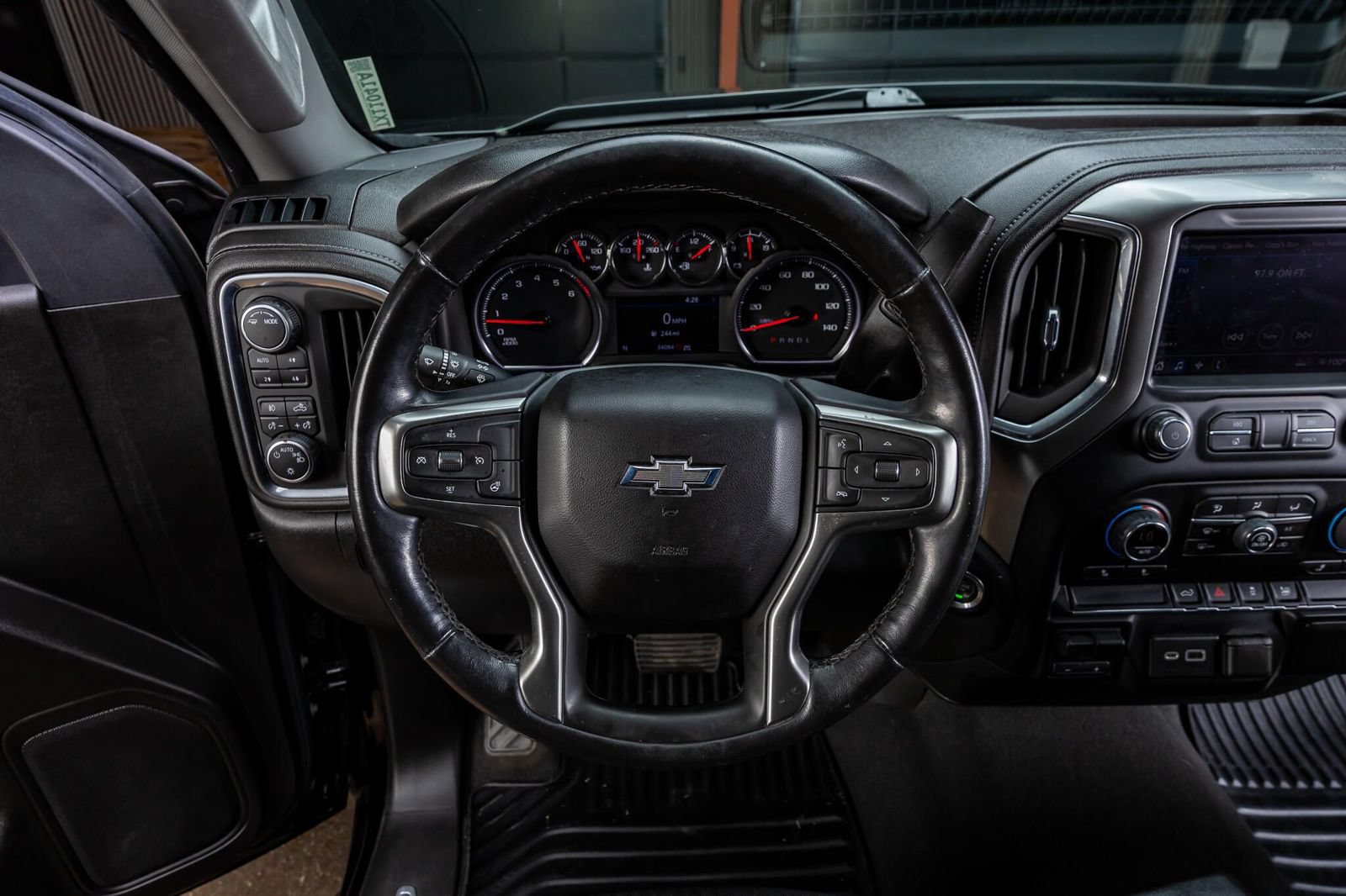 Used 2021 Chevrolet Silverado 1500 RST AWD/4WD image 16