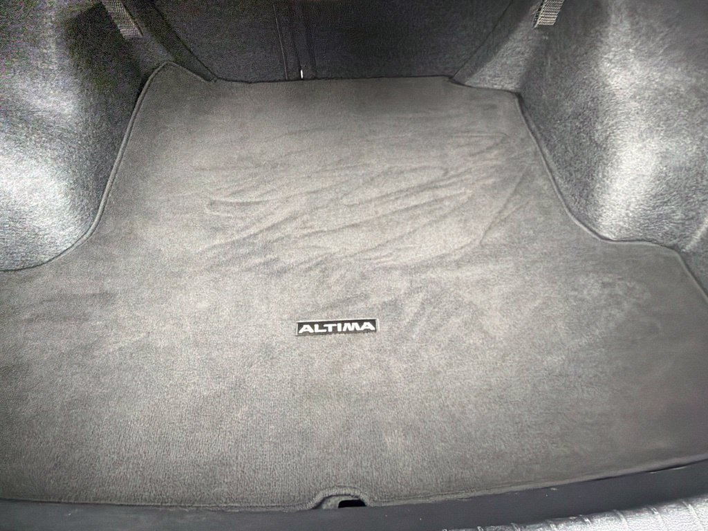 Used 2025 Nissan Altima 2.5 SV AWD/4WD image 9