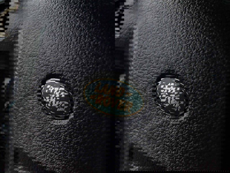 Used 2004 Land Rover Discovery S image 28