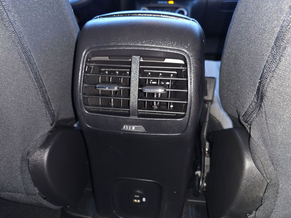Used 2022 Ford Escape SE w/ Cold Weather Package image 35