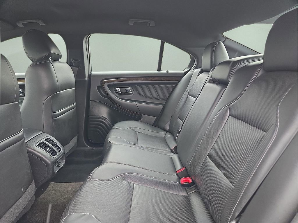Used 2014 Ford Taurus Limited image 11