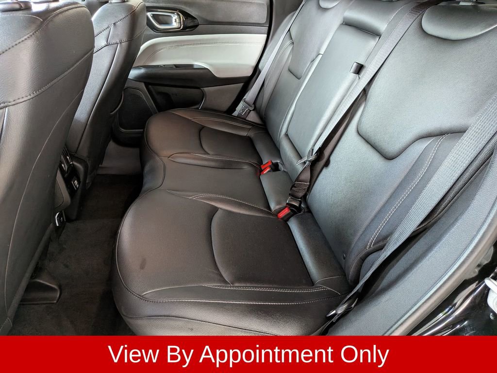 Used 2025 Jeep Compass Limited AWD/4WD image 18