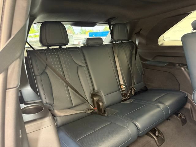 Used 2025 Cadillac Escalade IQ Luxury 2 w/ LPO, Premium Carpet Package AWD/4WD image 26