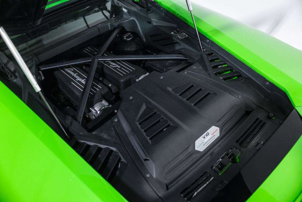 Used 2020 Lamborghini Huracan EVO AWD/4WD image 21