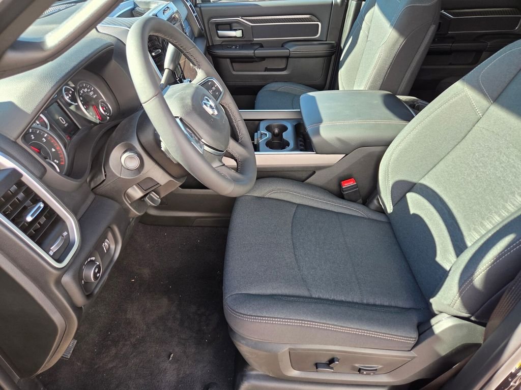 New 2027 RAM 3500 Big Horn AWD/4WD image 6