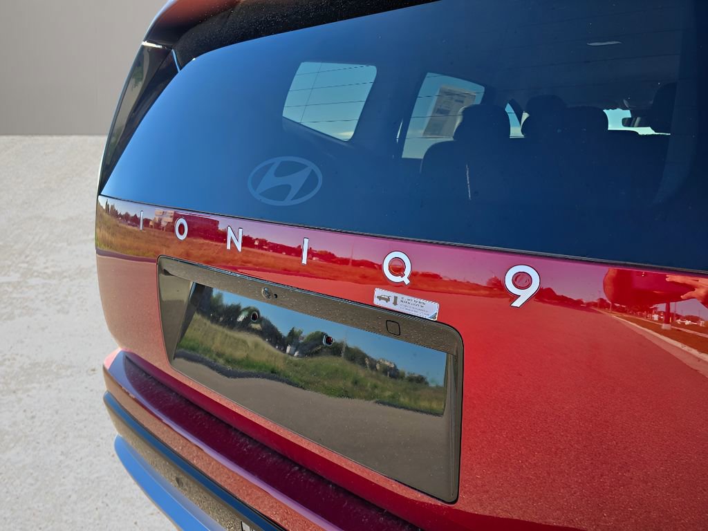 New 2026 Hyundai Ioniq 9 SEL image 10