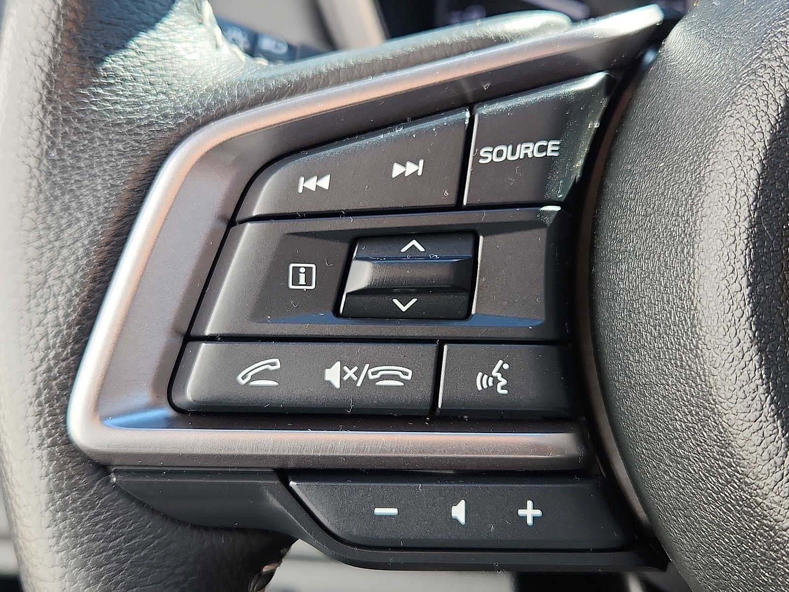 Used 2024 Subaru Legacy Limited image 21