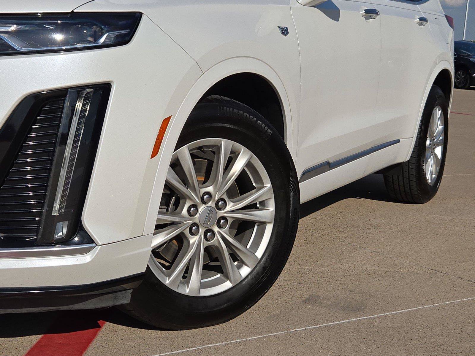 Used 2023 Cadillac XT6 Luxury FWD image 7