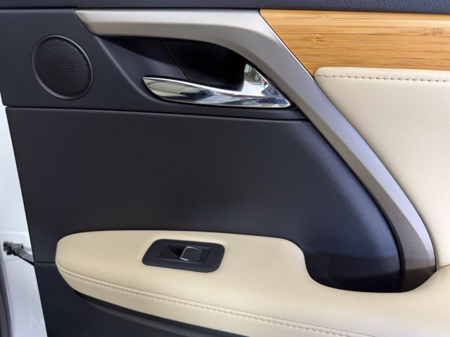 Used 2022 Lexus RX 350L FWD w/ Premium Package image 27