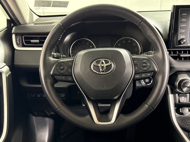 Used 2020 Toyota RAV4 XLE Premium AWD/4WD image 25
