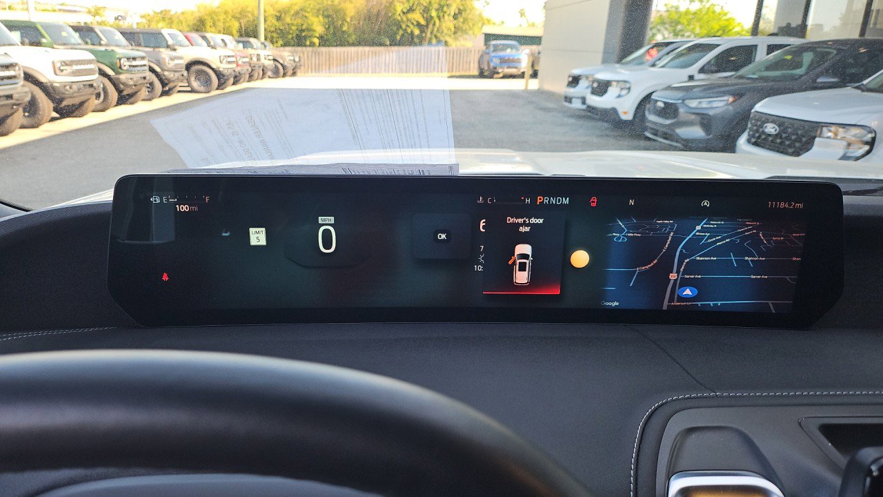 Used 2025 Ford Expedition Max Platinum w/ Stealth Performance Package AWD/4WD image 16