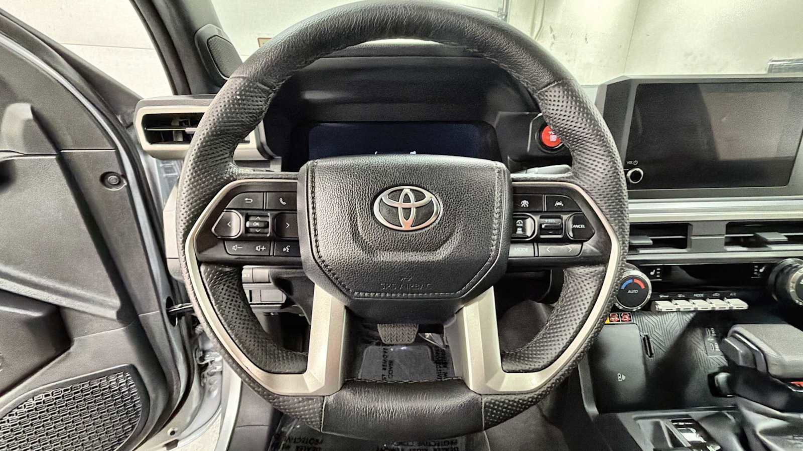 Used 2024 Toyota Tacoma TRD Off-Road w/ TRD Off Road Upgrade Package AWD/4WD image 16