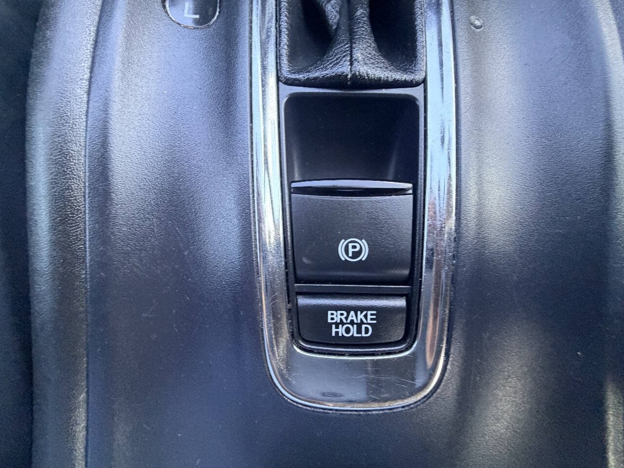 Used 2019 Honda HR-V LX image 5