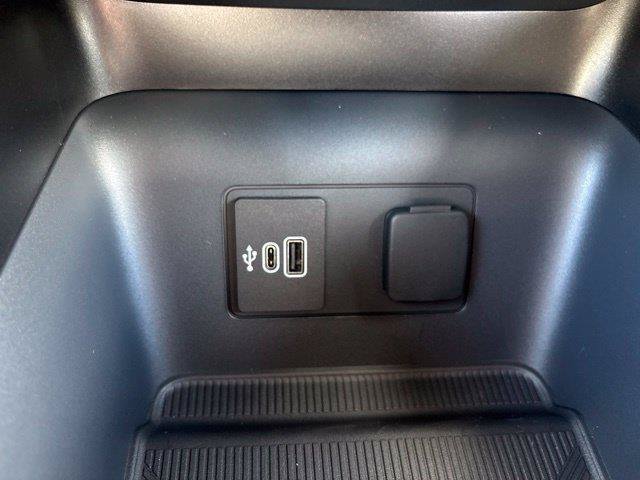 New 2027 Ford Explorer Active w/ Active Comfort Package RWD image 24