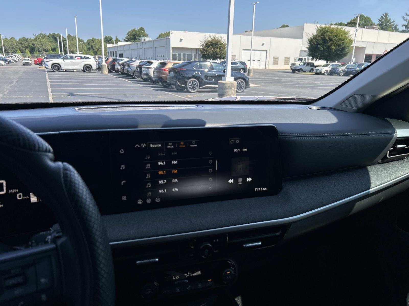 Used 2026 Nissan Kicks SV FWD image 34