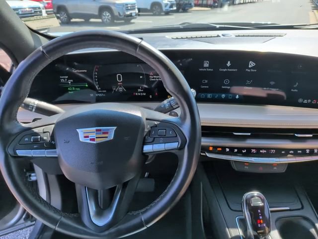 Certified 2025 Cadillac XT4 Premium Luxury FWD image 25