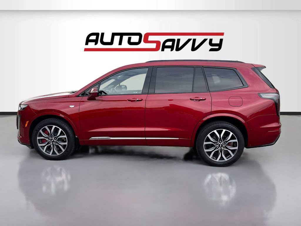 Used 2024 Cadillac XT6 Sport w/ Technology Package image 4