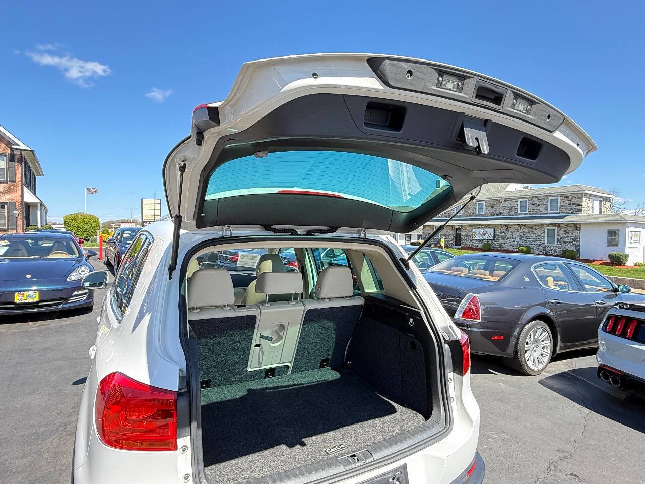 Used 2012 Volkswagen Tiguan S AWD/4WD image 22