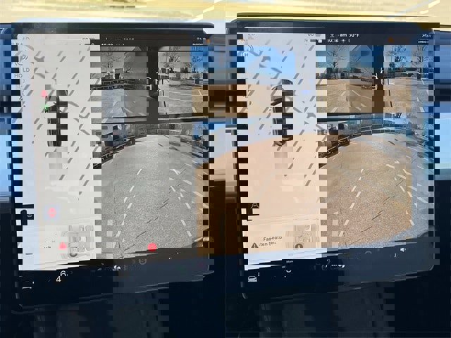 Used 2023 Tesla Model Y Long Range image 17