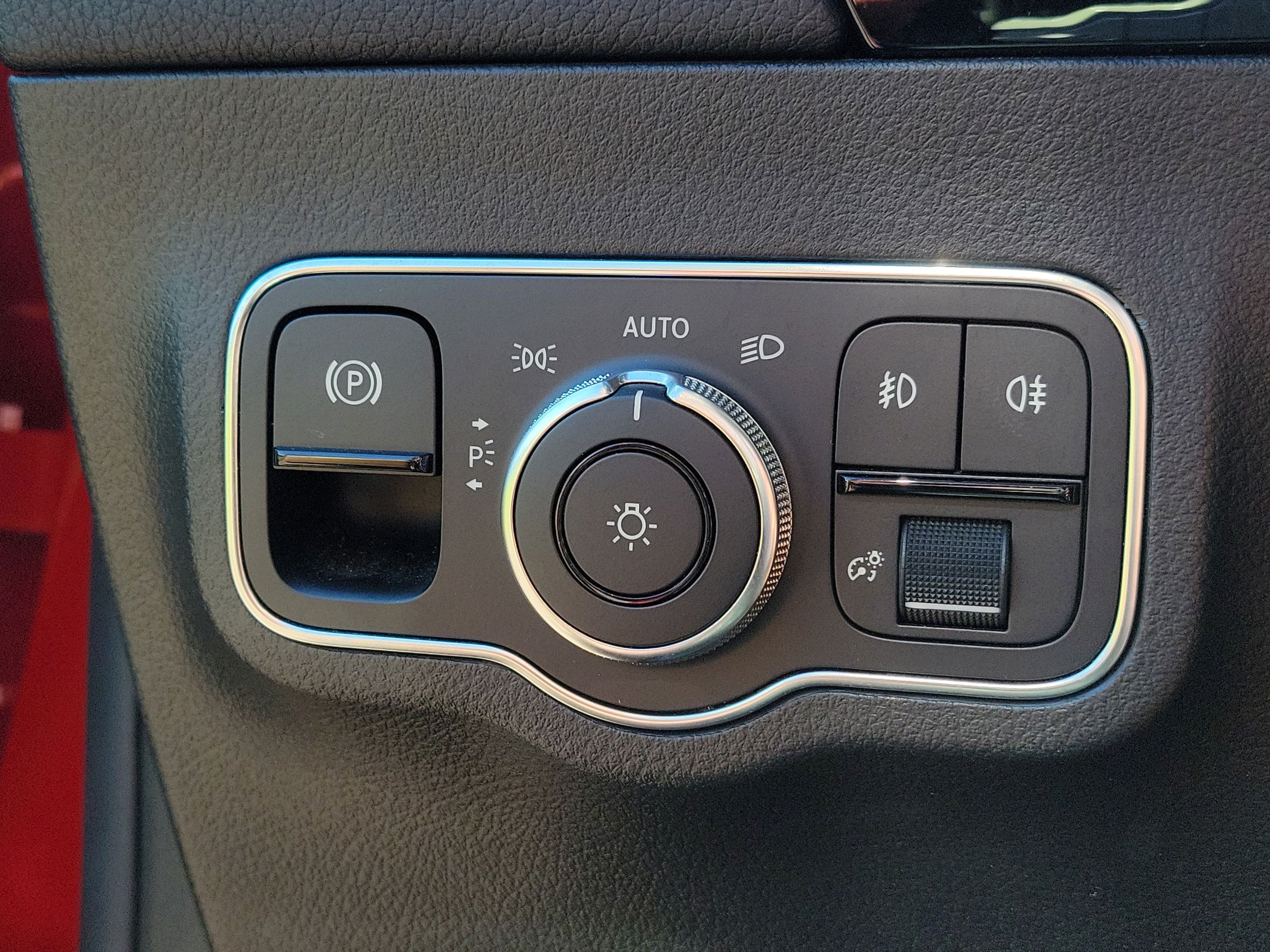 Certified 2021 Mercedes-Benz GLA 250 4MATIC image 21