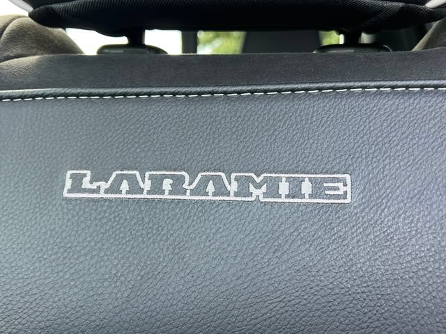 Used 2025 RAM 1500 Laramie w/ Sport Appearance Package AWD/4WD image 16