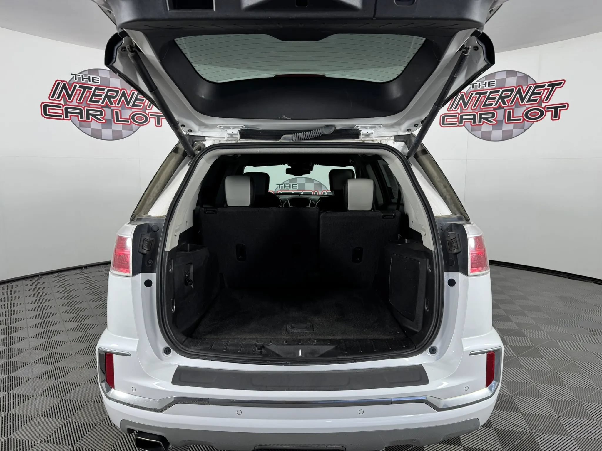 Used 2017 GMC Terrain Denali FWD image 26