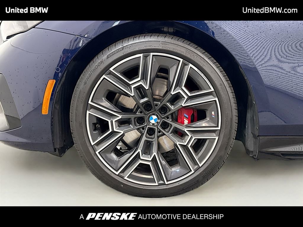 Certified 2025 BMW 530i xDrive w/ M Sport Package AWD/4WD image 2