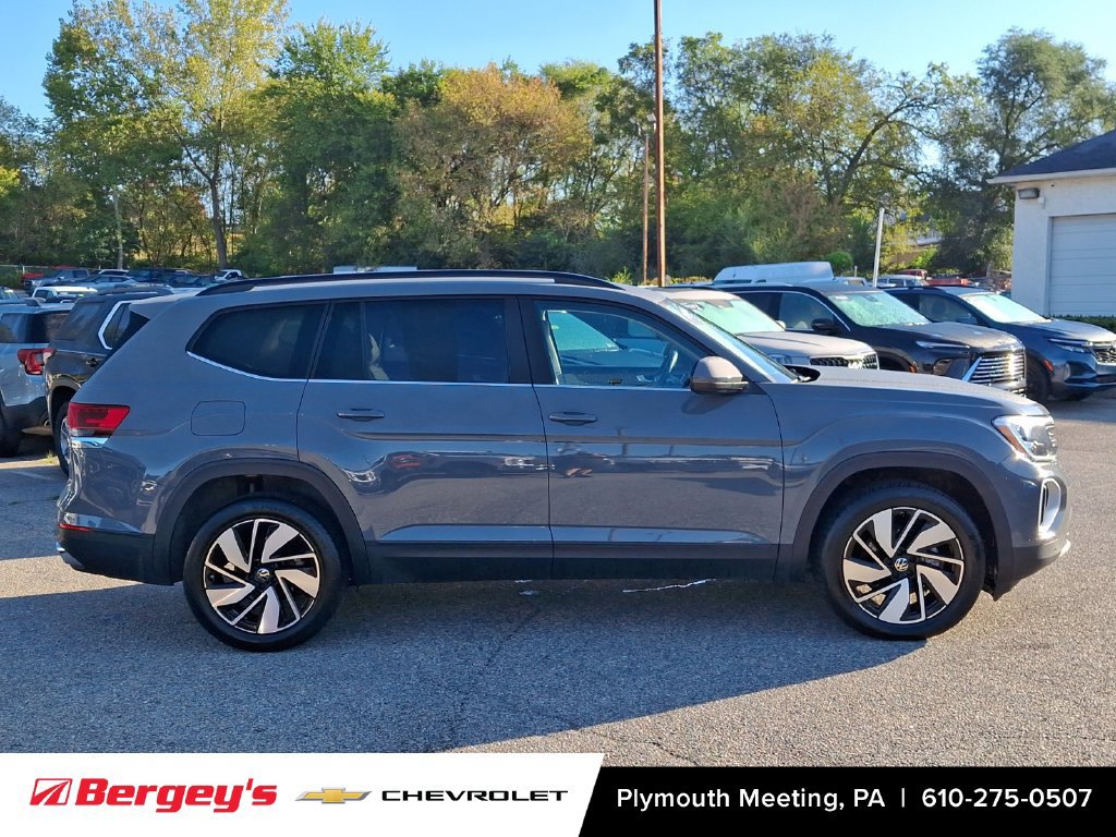 Used 2026 Volkswagen Atlas SE FWD image 9