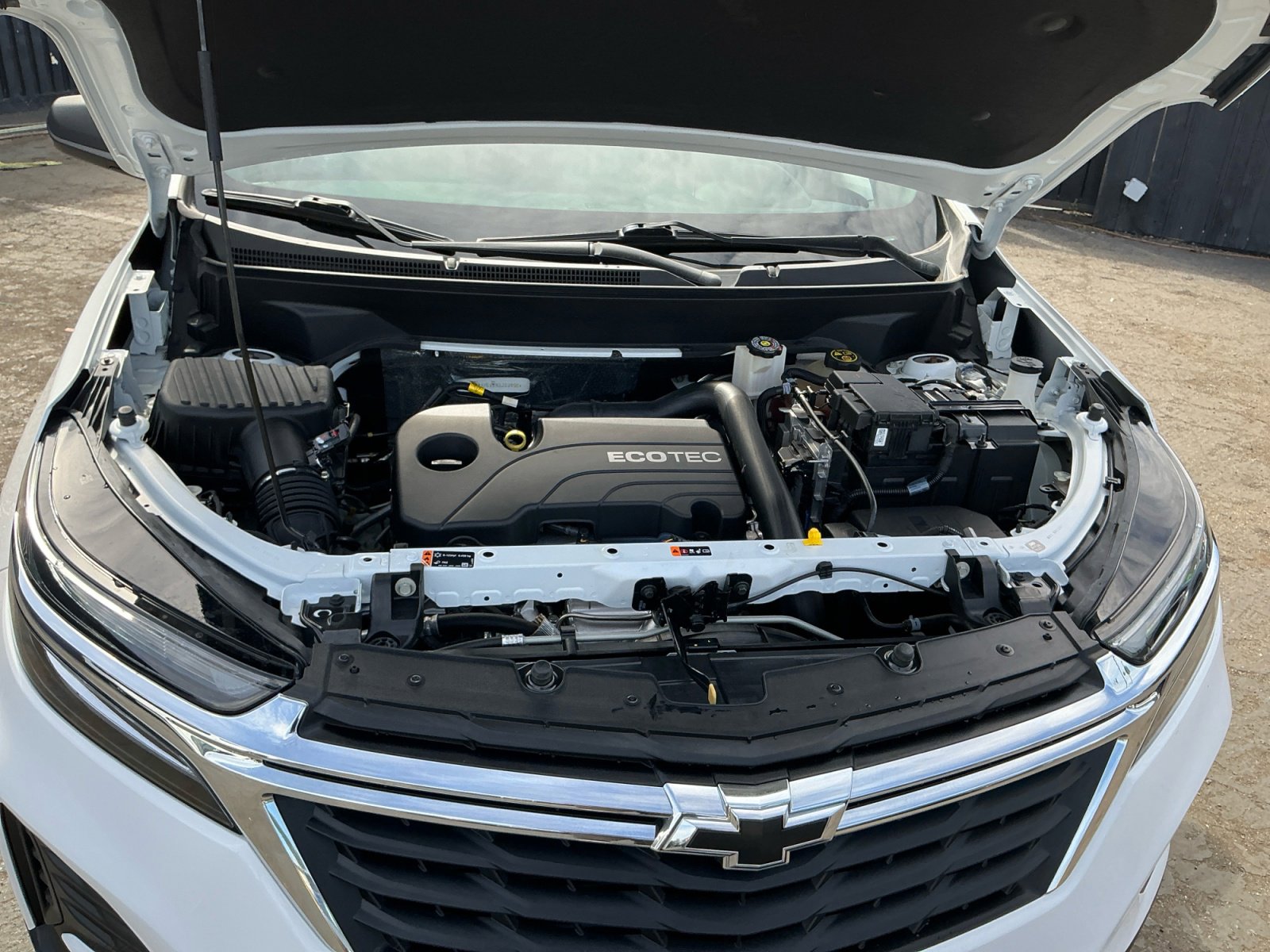 Used 2022 Chevrolet Equinox LS FWD image 22