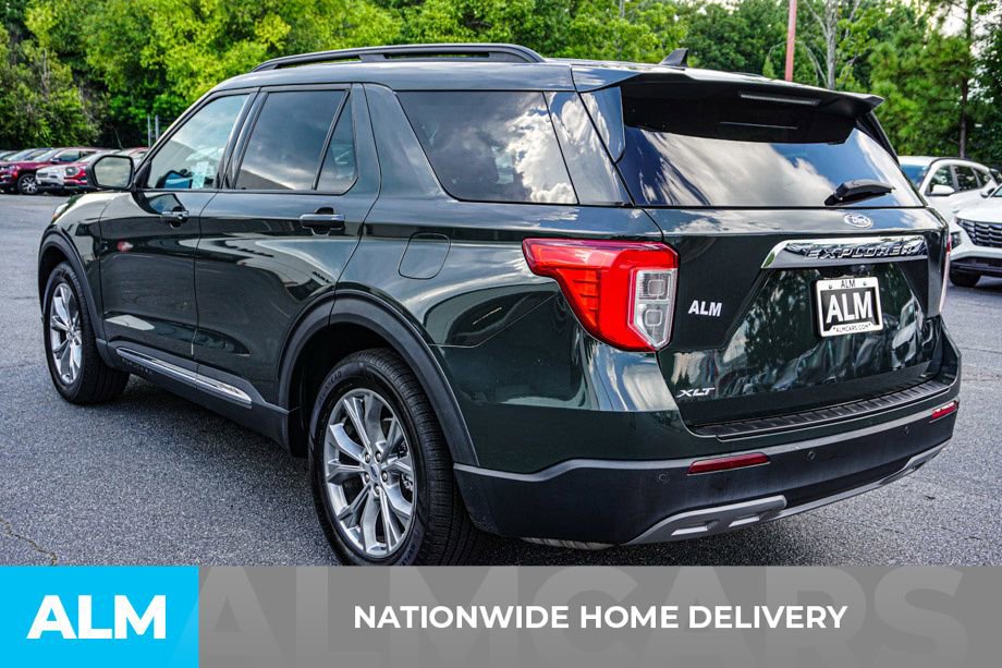 Used 2022 Ford Explorer XLT w/ Equipment Group 202A image 5