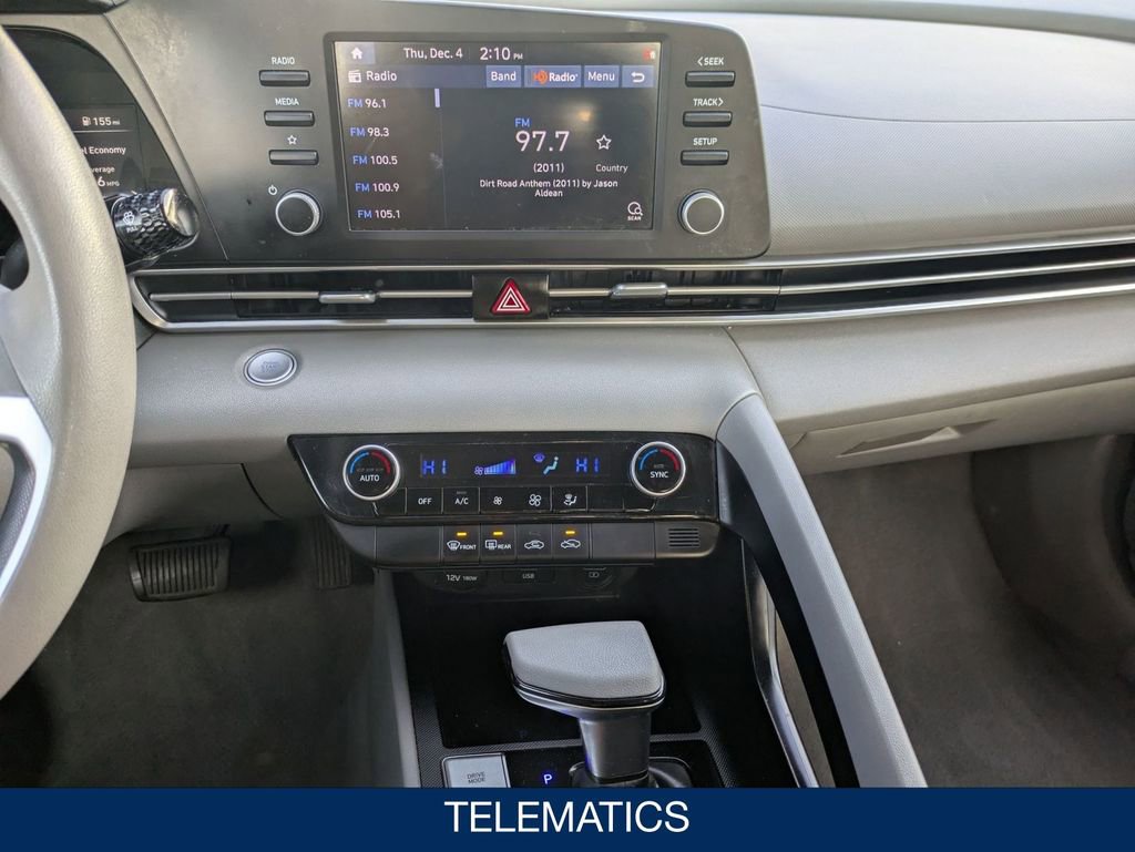 Used 2022 Hyundai Elantra SEL image 28