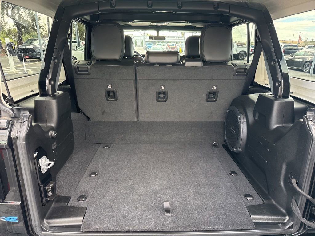 Used 2021 Jeep Wrangler Unlimited Rubicon 4xe w/ Steel Bumper Group image 7