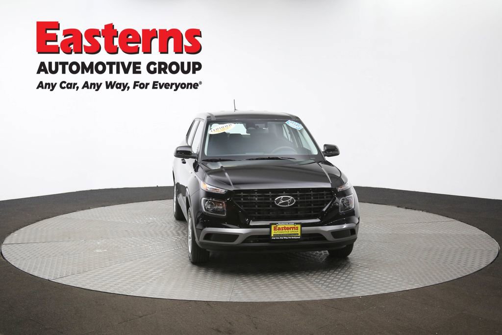 Used 2025 Hyundai Venue SE image 51
