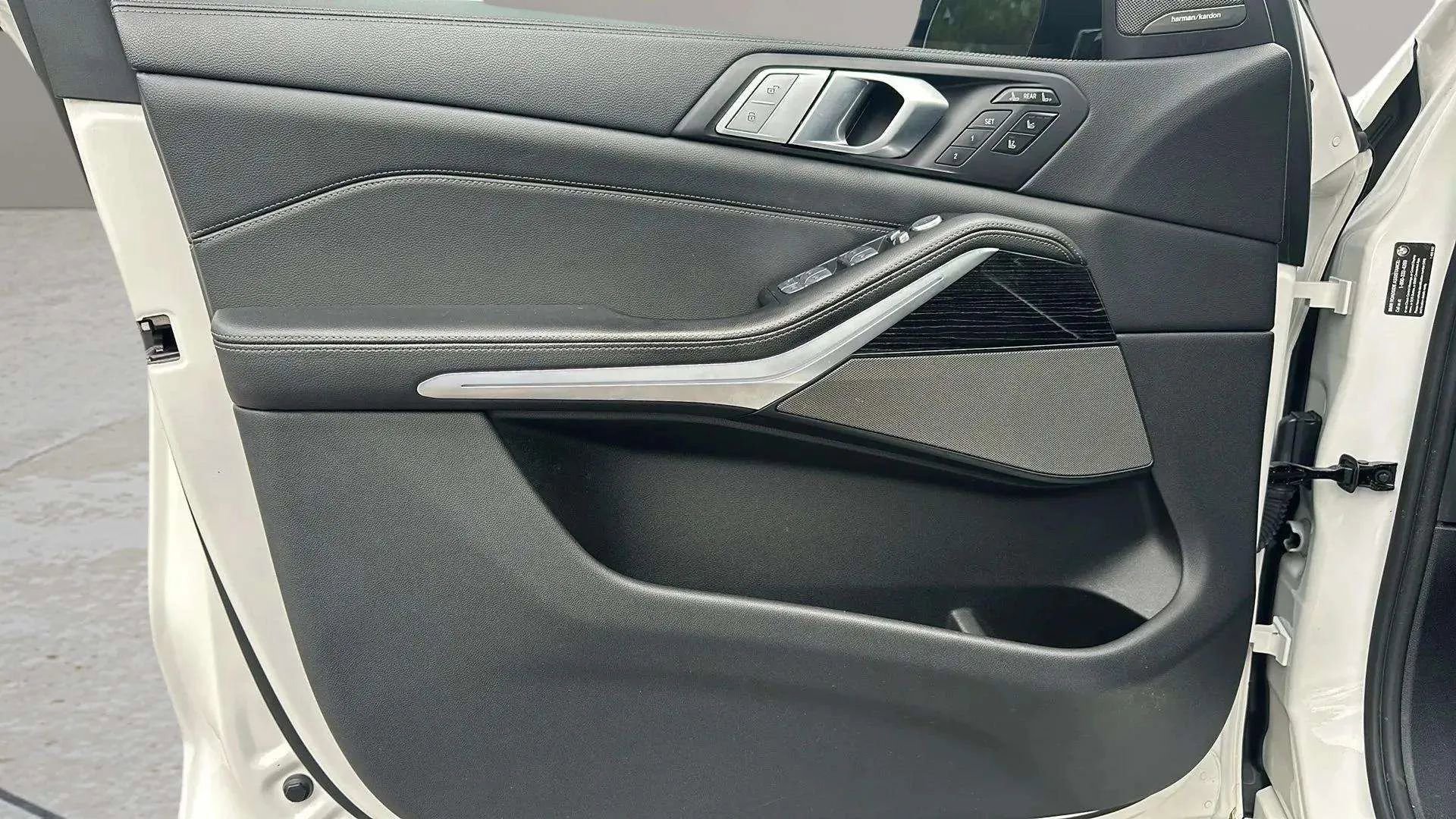 Used 2020 BMW X7 xDrive40i w/ M Sport Package image 6