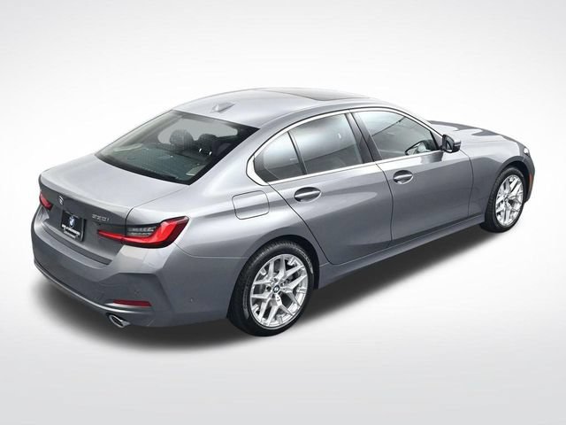 New 2026 BMW 330i xDrive Sedan w/ Premium Package AWD/4WD image 24