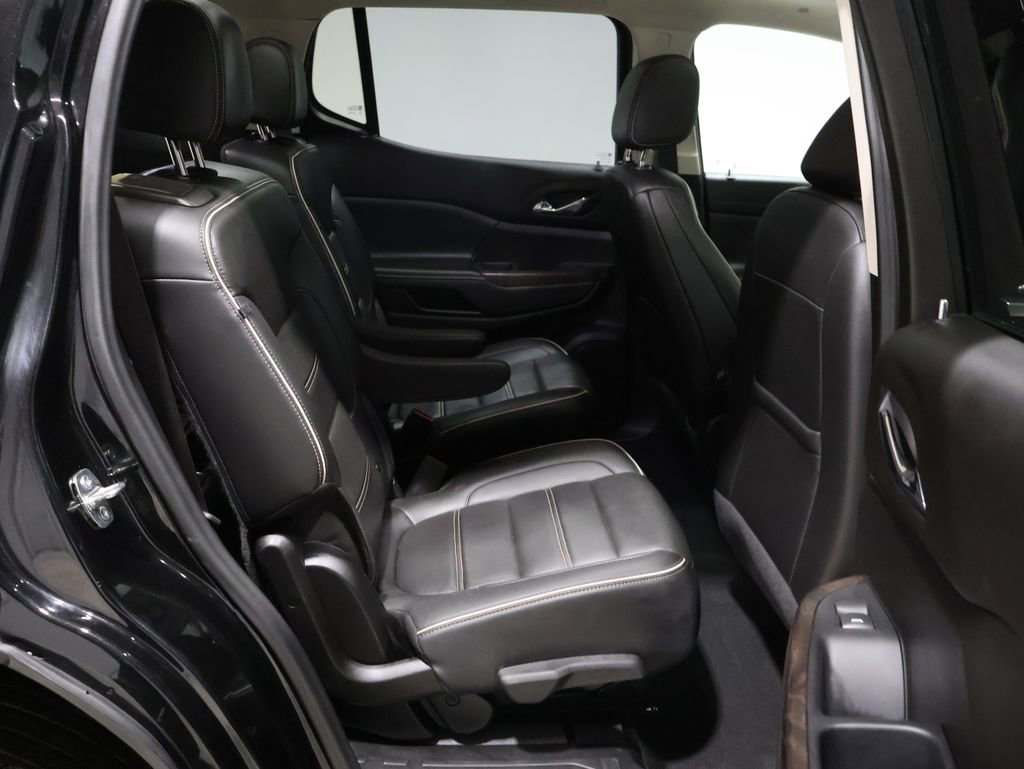 Used 2022 GMC Acadia Denali w/ GMC Pro Grade Package image 23