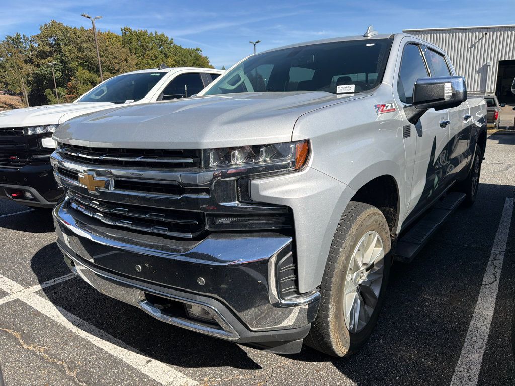 Used 2022 Chevrolet Silverado 1500 LTZ AWD/4WD image 3