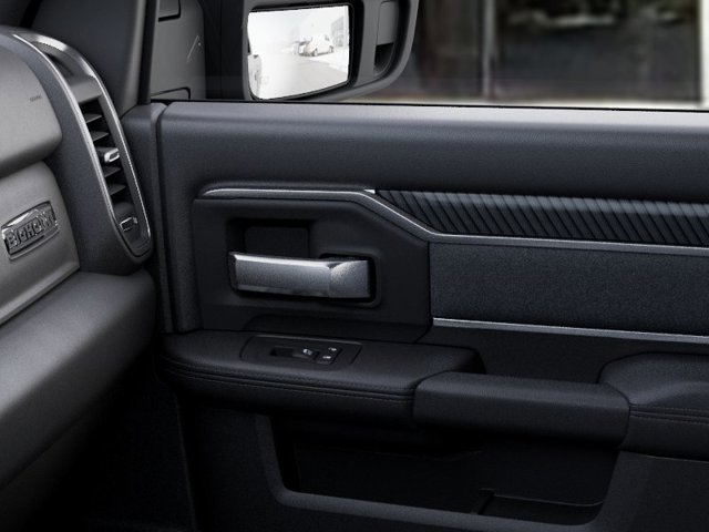 New 2026 RAM 3500 Big Horn AWD/4WD image 25