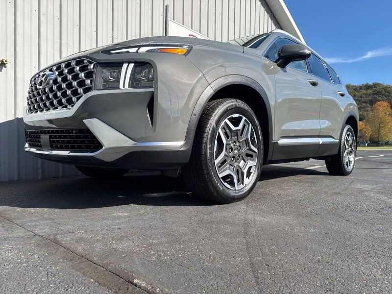 Used 2023 Hyundai Santa Fe Limited AWD/4WD image 14