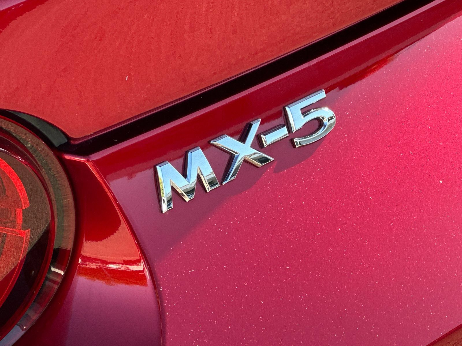 Used 2022 MAZDA MX-5 Miata Sport RWD image 24