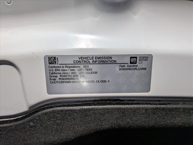 Used 2023 Chevrolet Equinox LS w/ LS Convenience Package image 23