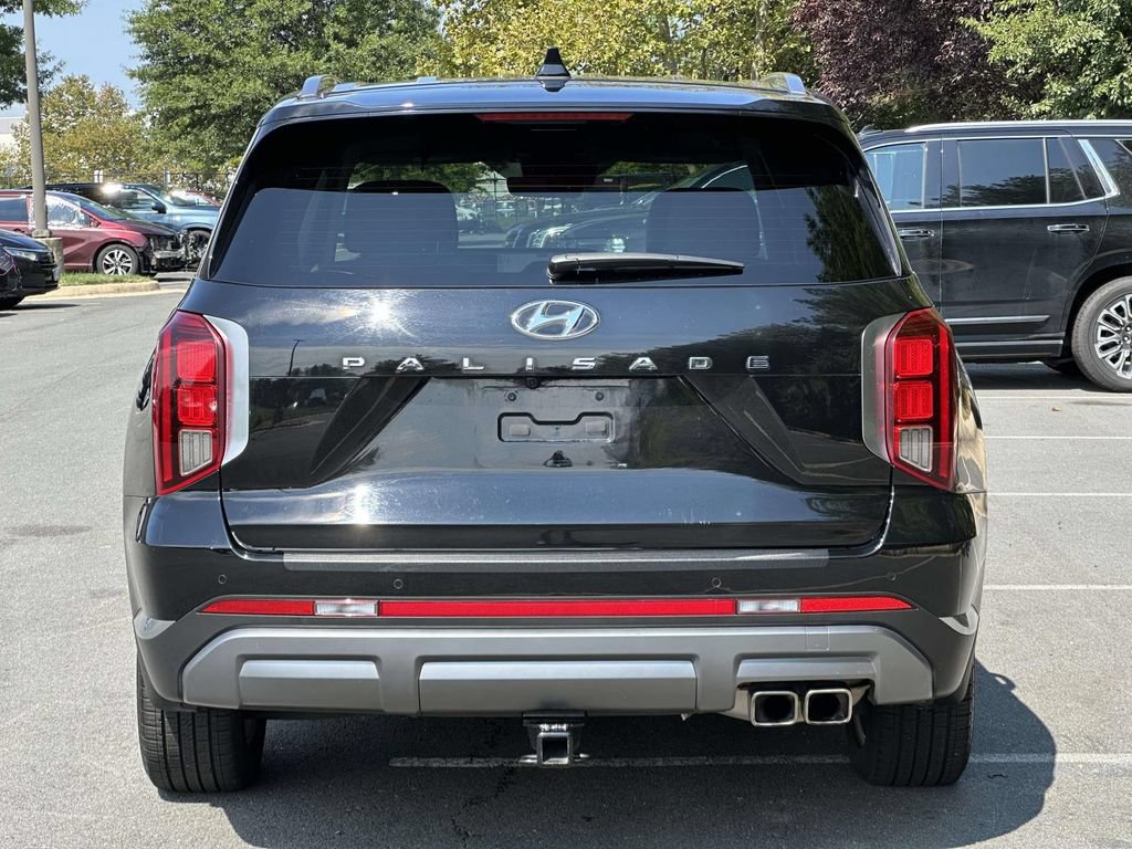Used 2024 Hyundai Palisade Limited FWD image 24